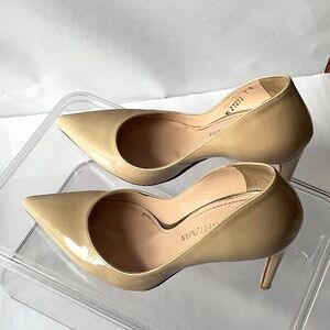 Stuart Weitzman Patent Leather Pump, Size 7 in Adobe Beige
